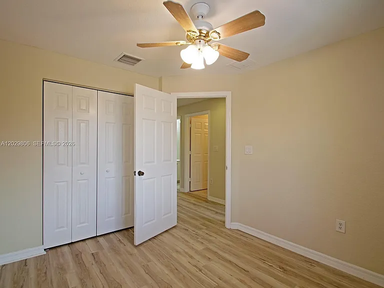 1904 SW 60th Ave — Photo 19