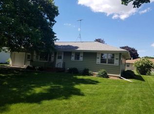 218 W Cedar, Hubbard, IA 50122