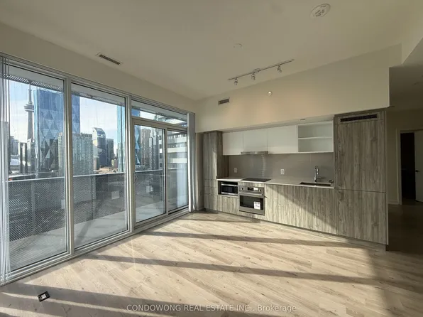 138 Downes St, Toronto, ON