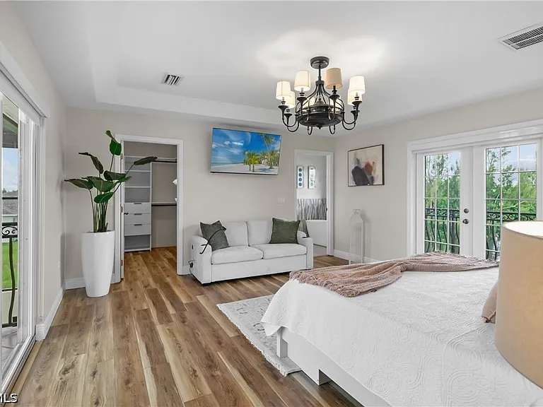 2250 SW 20th Ave — Photo 31