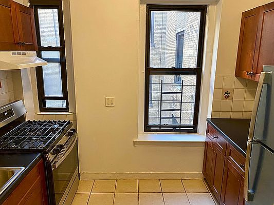 1st image of 935 Saint Nicholas Ave APT 5K