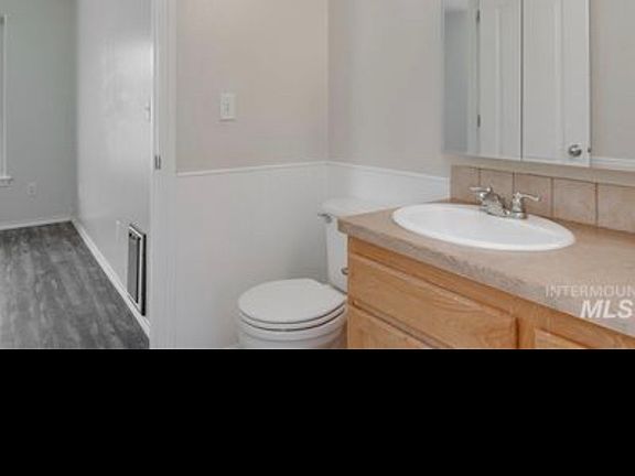 2nd image of 59 W Indian Rocks St