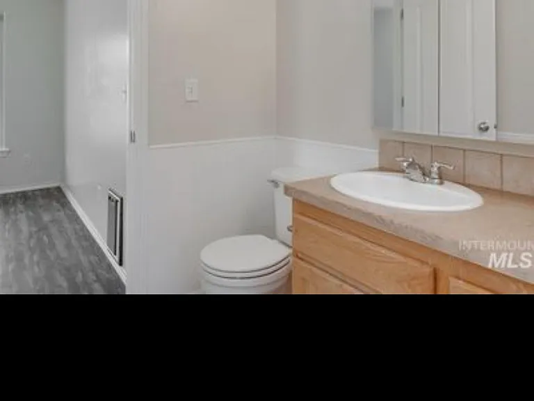 59 W Indian Rocks St — Photo 2