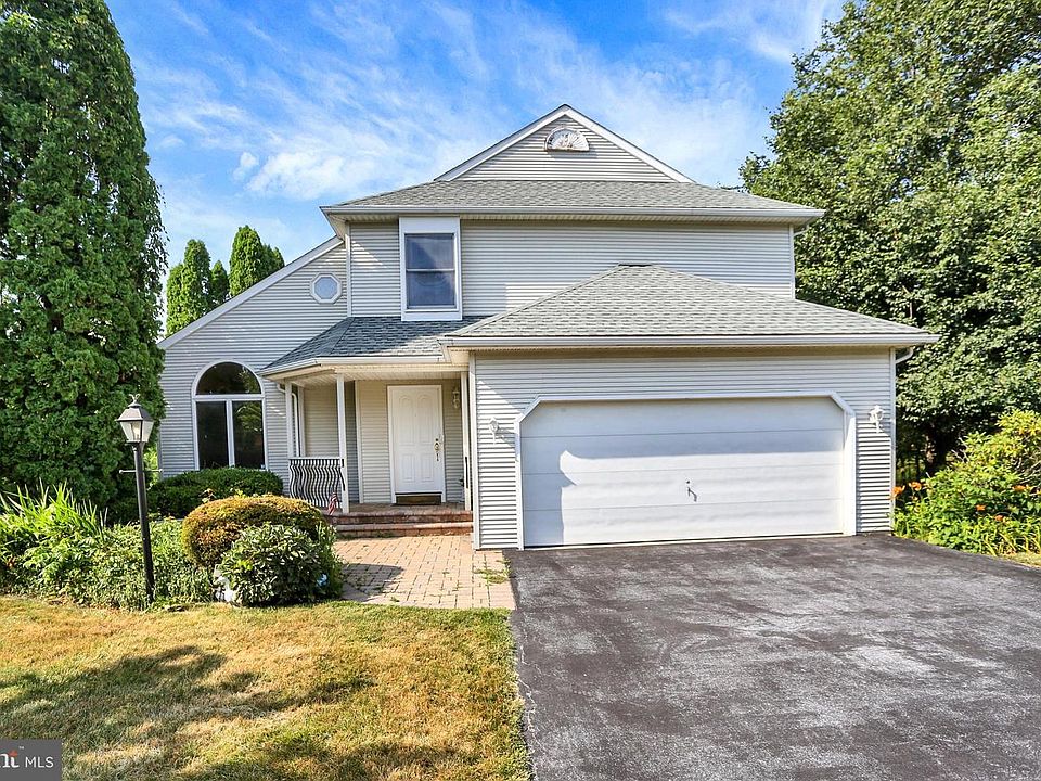 1st image of 6504 Carmen Ct