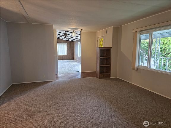 3rd image of 620 112th Street SE #323