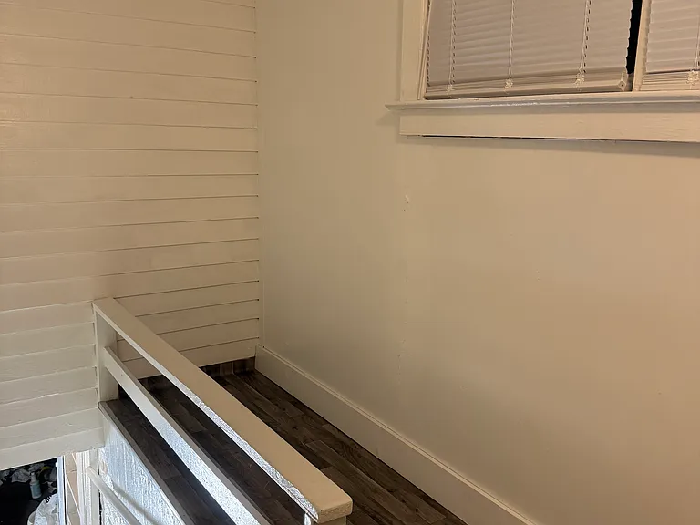 429 Strong Ave — Photo 18