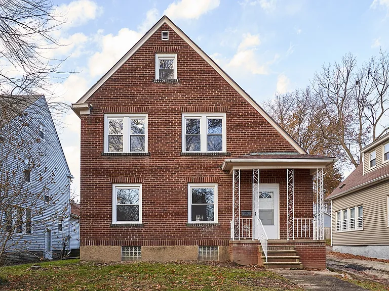 373 N Firestone Blvd — Photo 3