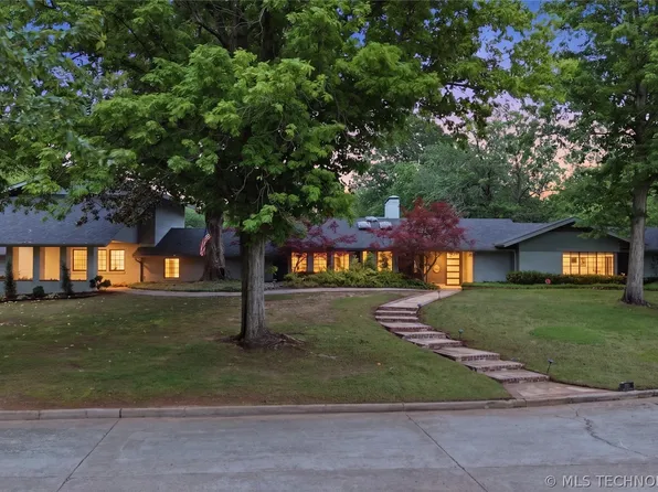 4123 S Victor Ct, Tulsa, OK 74105