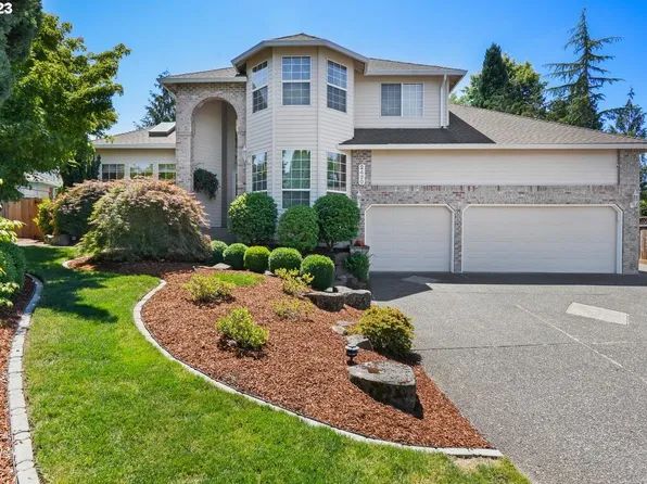 2430 SW 30th Ct, Gresham, OR 97080