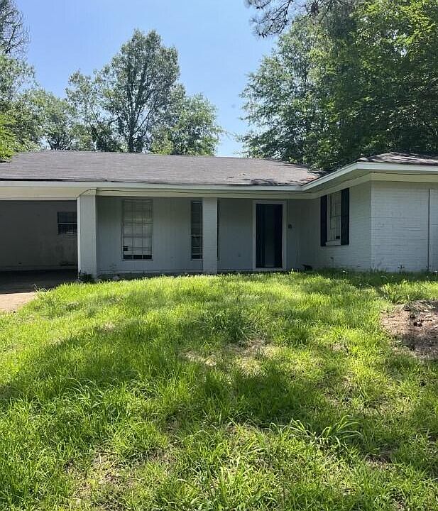 1st image of 3328 Fleetwood Dr