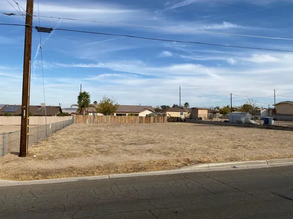 1141 Oasis Dr, Barstow, CA 92311
