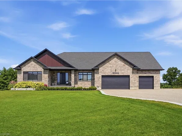 670 Bishopsgate Rd #7, Brant, ON N3L 3E3