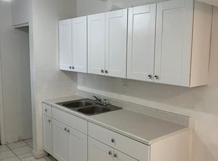 711 SW 6th St #1, Dania, FL 33004