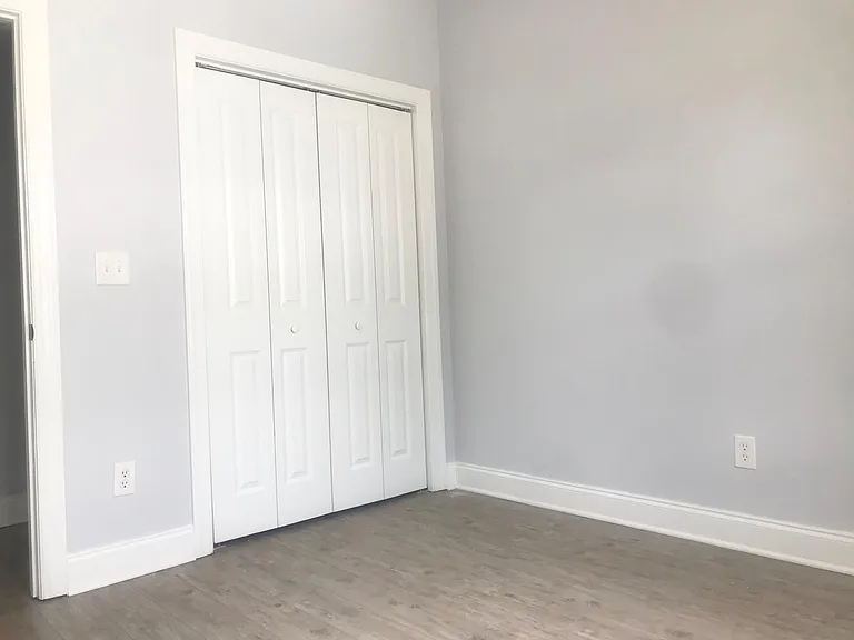 613 Campbell St #1 — Photo 8