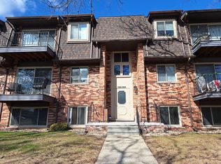 312 Riviera Dr, Saint Clair Shores, MI 48080