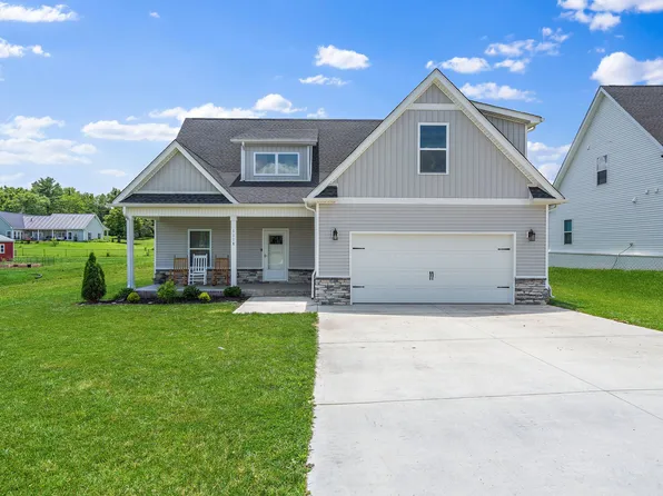 1118 Johnson St, Burns, TN 37029