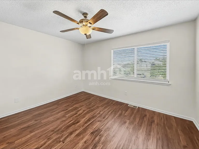 4103 Malta St — Photo 10