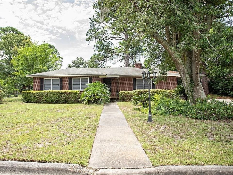 1st image of 3010 Sherwood Dr