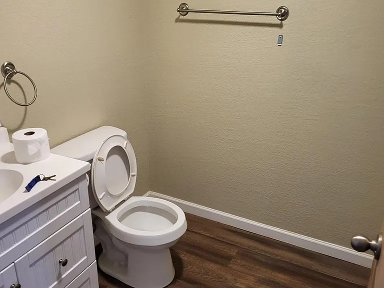 4901 Hedgewood Dr #2 — Photo 6