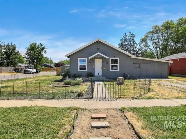 536 N 10th St, Payette, ID 83661