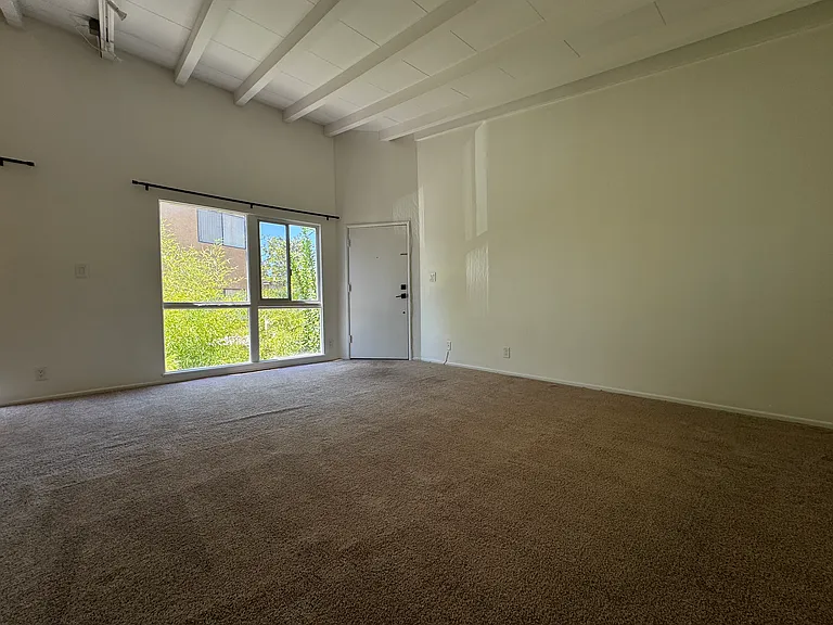 4418 Vantage Ave #3 — Photo 13