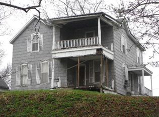 713 Parallel St, Atchison, KS 66002