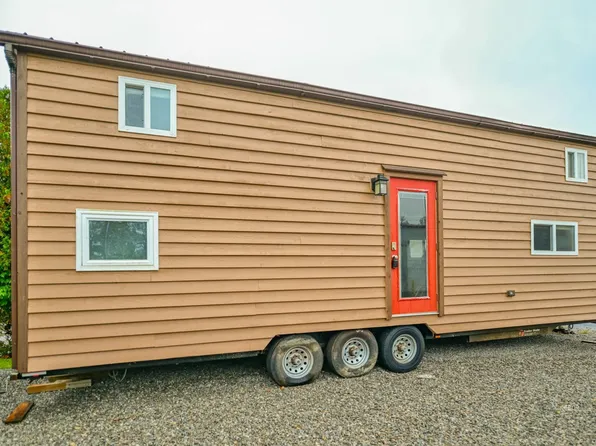 550 W Union St, Athens, OH 45701