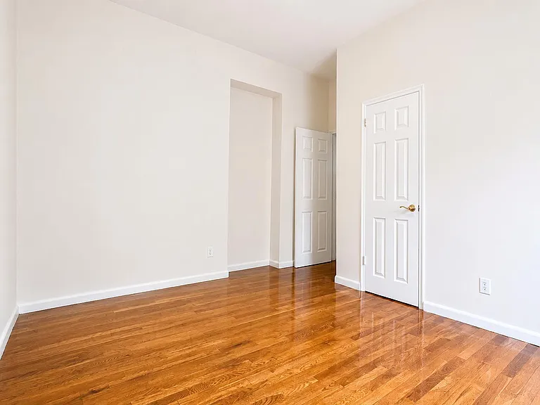 240 W 104th St #6E — Photo 8