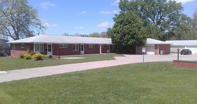 1st image of 138 Lakewood Dr