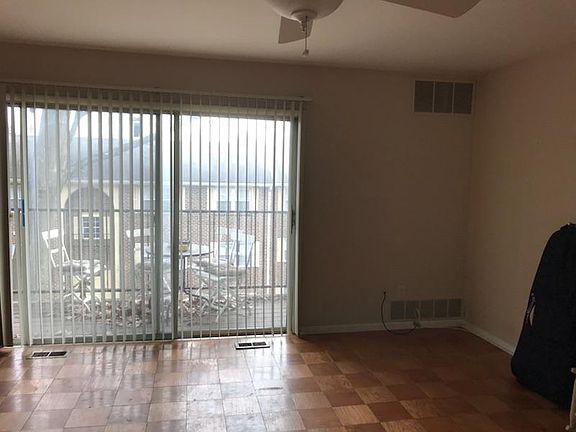 4th image of 204 Timber Trl APT E