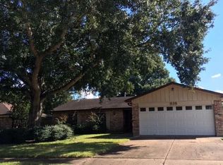 838 Seacliff Dr, Houston, TX 77062