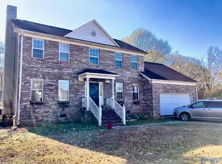 119 Country Lake Rd, Guntersville, AL 35976