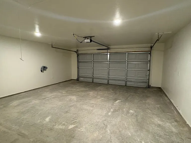 4401 Beacon Rd — Photo 7