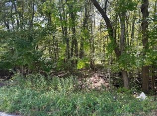 87 Fort Shantok Road, Montville, CT 06382