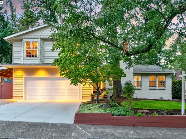 17605 NW Autumn Ridge Dr, Beaverton, OR 97006