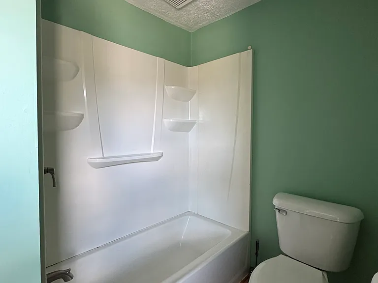 228 Washington Ave — Photo 8
