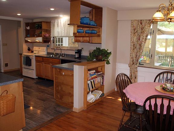 4th image of 200 Furbee Dr
