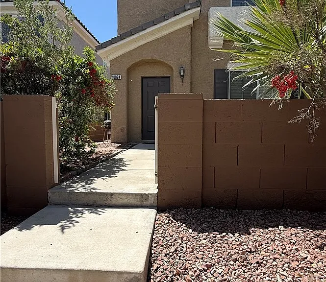 10024 Via Toro Ave — Photo 11