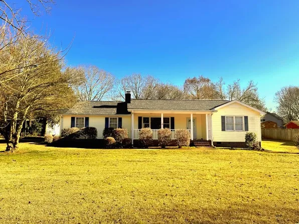 107 Clarendon Dr, Easley, SC 29642