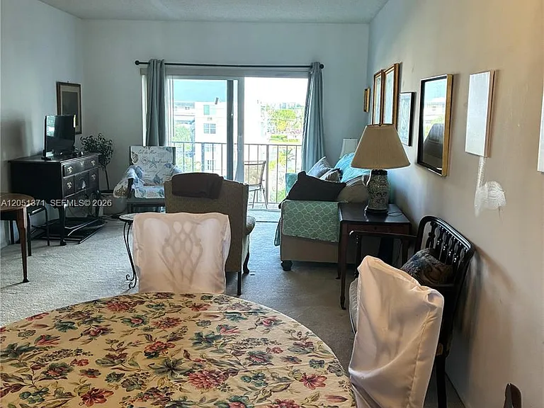 400 N Riverside Dr #501 — Photo 11