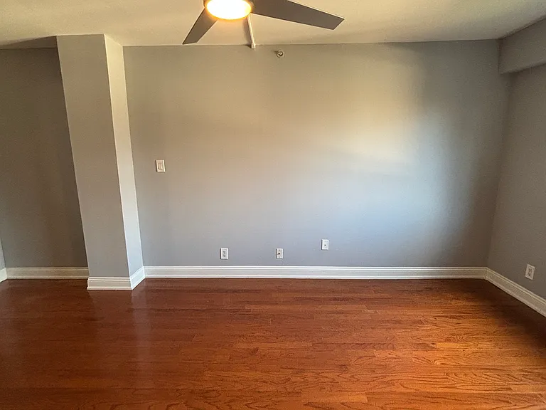 60 Parkway Dr E #4JJ — Photo 12