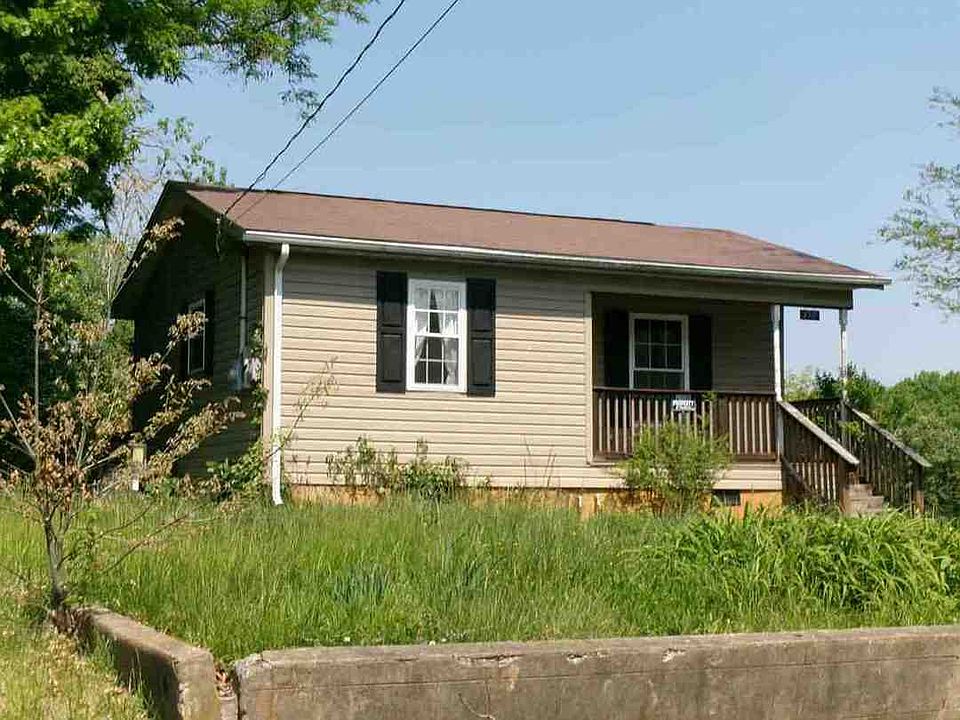 2nd image of 618 Moore Street