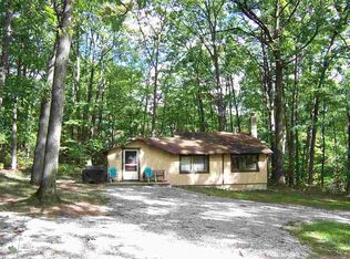 1739 W Higgins Lake Dr, Roscommon, MI 48653
