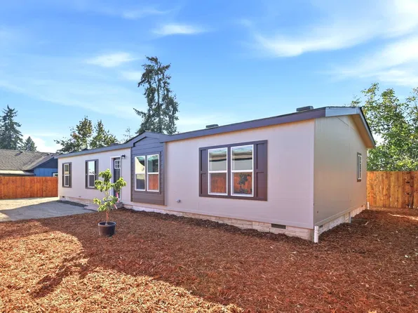 4920 E St, Springfield, OR 97478