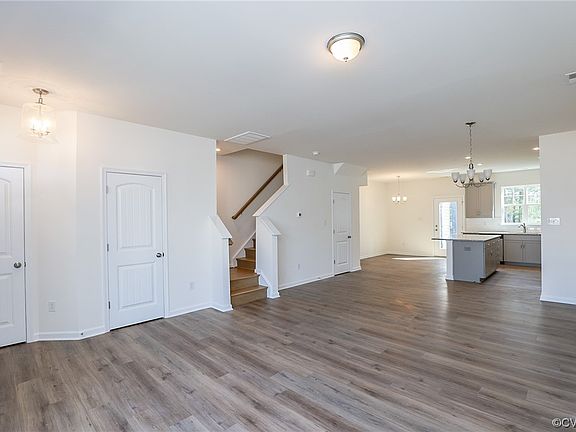 3rd image of 8278 Scott Commons Dr