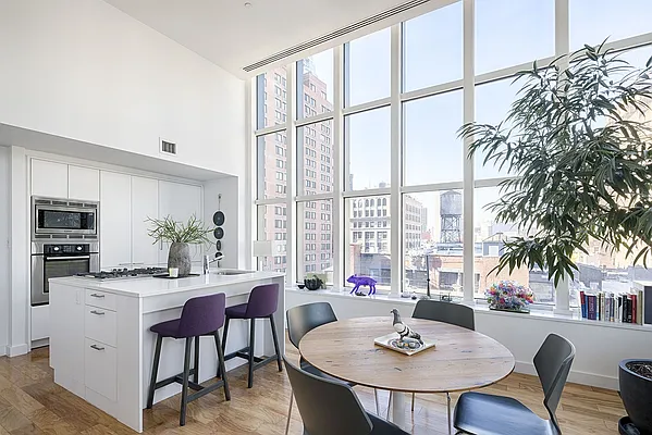 Rented by Warburg | media 36