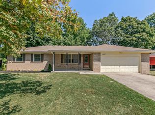 6821 W Lone Oak St, Springfield, MO 65803
