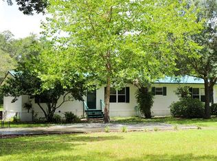 11823 Emmaus Cemetery Rd, San Antonio, FL 33576