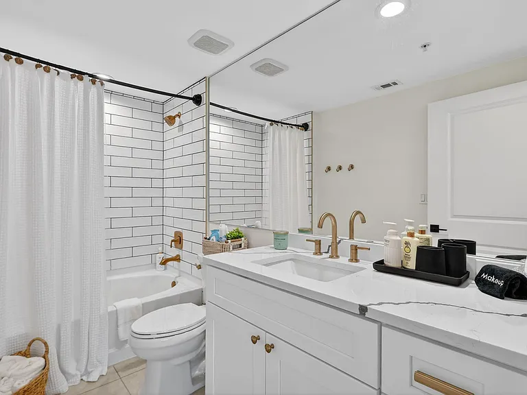 675 NW Flagler Ave #202 — Photo 27