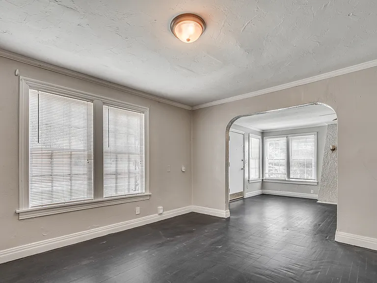 2301 N Florida Ave — Photo 36